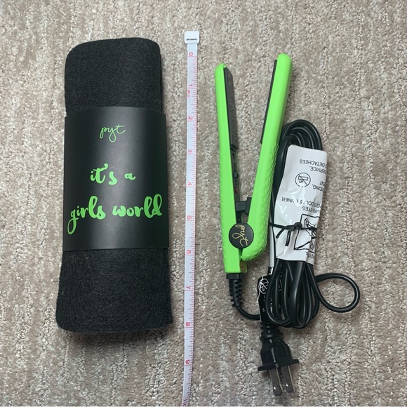 New mini flat iron - Picture 1 of 7